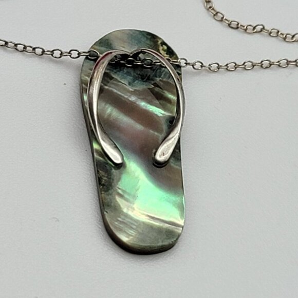 Vintage Sterling Silver Mother Or Pearl Flip Flops Necklace 18" Spring Ring - Picture 2 of 7